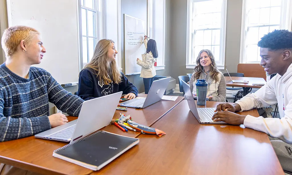 HWS students in class with Prof. Audrey Roberson