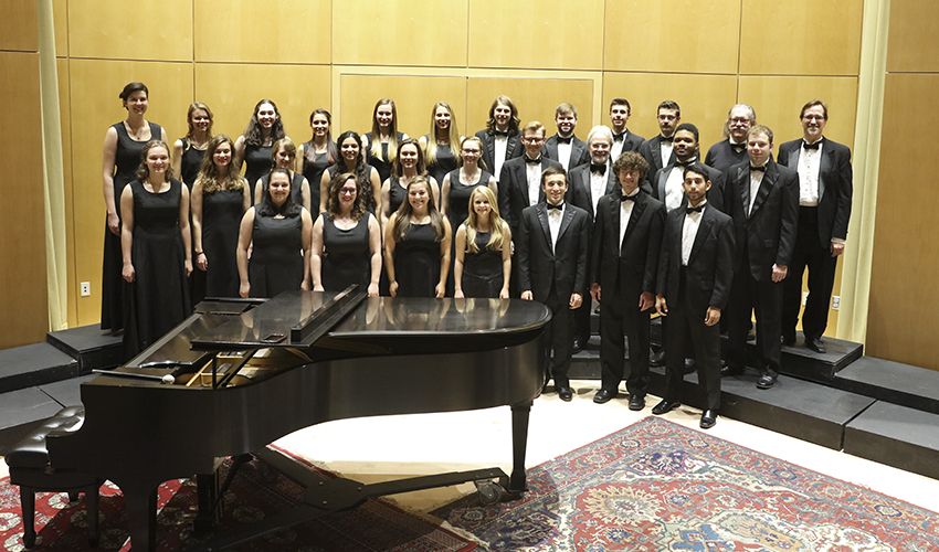 Chorale and Cantori Begin Tour