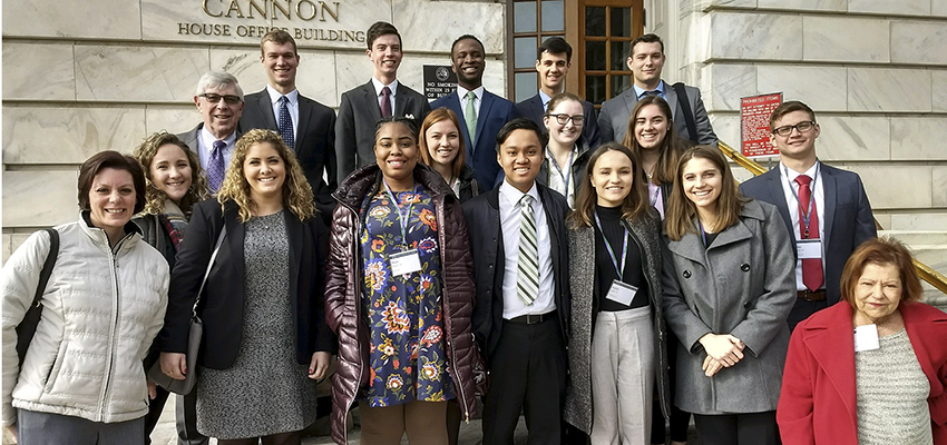 Day on the Hill Links Students with Alums