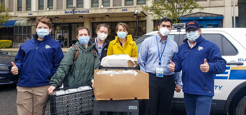 Gantcher ΓÇÖ92 Delivers Meals to Brooklyn Hospital Staff