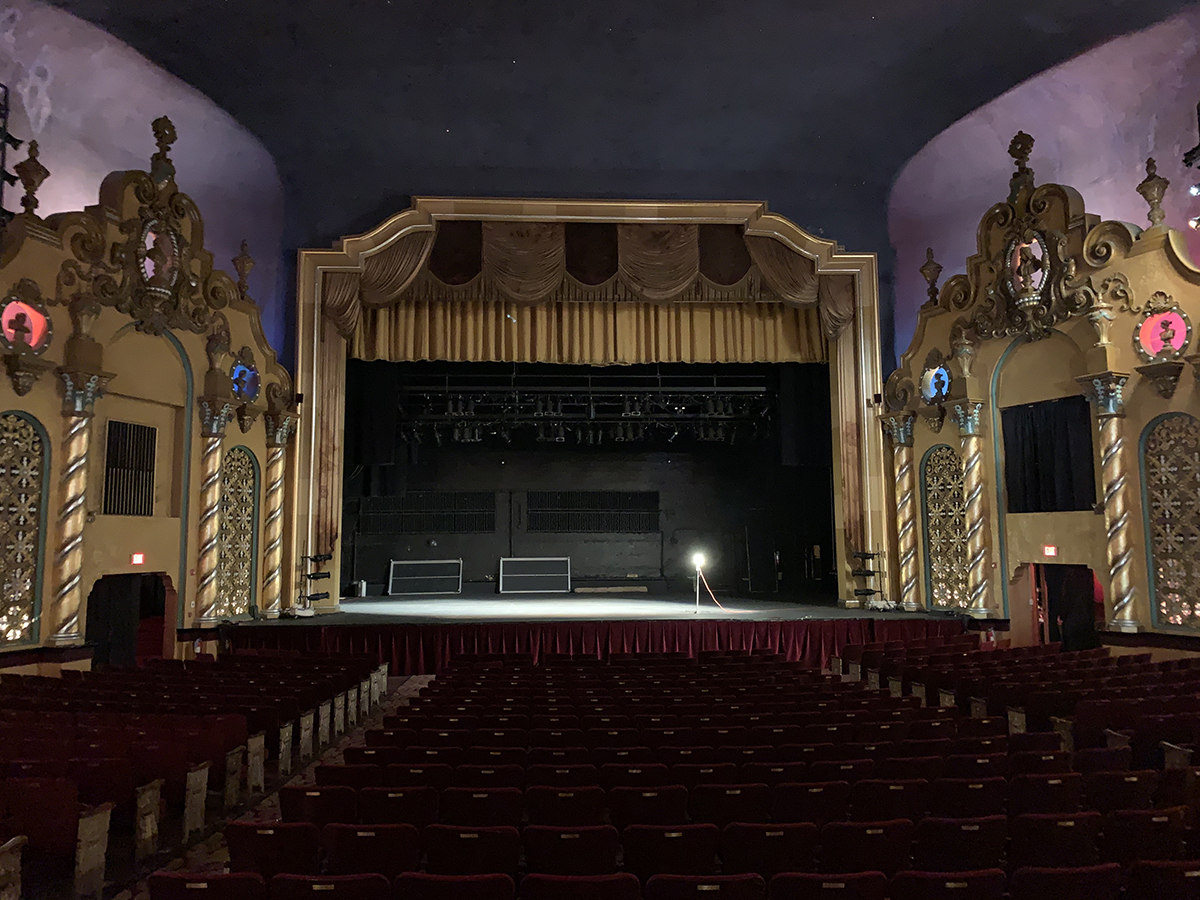 What Is A Ghost Light In A Theater